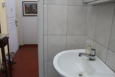 Casa à venda com 1200m², 3 quartos e 4 vagasBanheiro 2