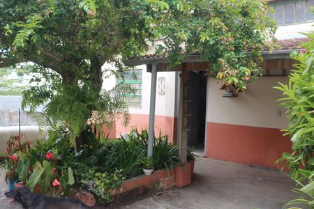 Casa à venda com 1200m², 3 quartos e 4 vagasQuintal