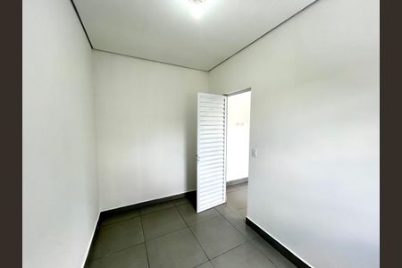 Quarto de kitnet/studio para alugar com 1 quarto, 22m² em Portal dos Gramados, Guarulhos