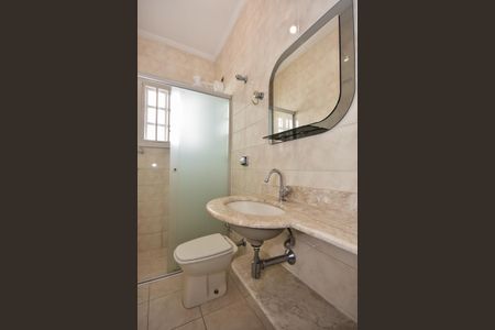 Casa à venda com 152m², 3 quartos e 2 vagasBanheiro