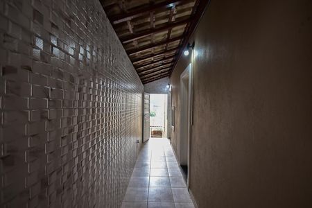 Casa à venda com 152m², 3 quartos e 2 vagasCorredor