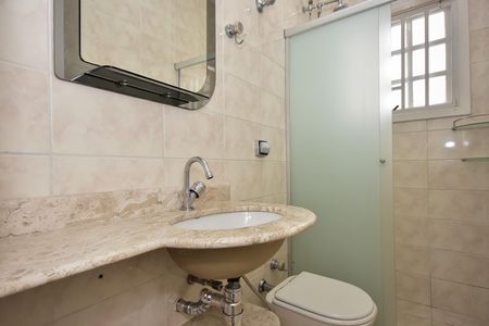 Casa à venda com 152m², 3 quartos e 2 vagasBanheiro Suíte 