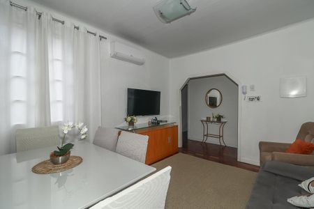 Sala de apartamento à venda com 3 quartos, 98m² em Auxiliadora, Porto Alegre