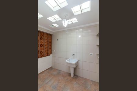 Casa para alugar com 80m², 2 quartos e 1 vagaÁrea de Serviço