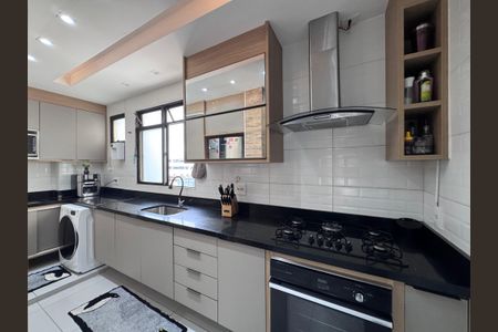 Apartamento para alugar com 75m², 2 quartos e 1 vaga Apartamento para alugar com 75m², 2 quartos e 1 vagaCozinha e Área de Serviço