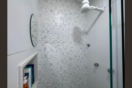 Apartamento para alugar com 75m², 2 quartos e 1 vaga Apartamento para alugar com 75m², 2 quartos e 1 vagaSuíte - Banheiro