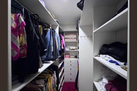 Apartamento para alugar com 75m², 2 quartos e 1 vaga Apartamento para alugar com 75m², 2 quartos e 1 vagaSuíte - Closet