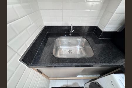 Apartamento para alugar com 75m², 2 quartos e 1 vaga Apartamento para alugar com 75m², 2 quartos e 1 vagaCozinha e Área de Serviço