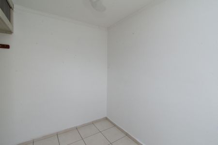 Quarto 1 de apartamento para alugar com 2 quartos, 45m² em Morro do Confisco, Contagem
