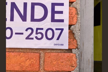 Casa à venda com 240m², 5 quartos e 2 vagas Casa à venda com 240m², 5 quartos e 2 vagasPlaca instalada