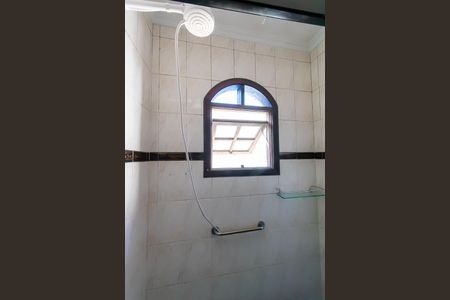 Casa à venda com 240m², 5 quartos e 2 vagas Casa à venda com 240m², 5 quartos e 2 vagasCasa 2 - Banheiro da Suíte