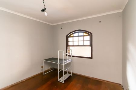 Casa à venda com 240m², 5 quartos e 2 vagas Casa à venda com 240m², 5 quartos e 2 vagasCasa 2 - Quarto 1