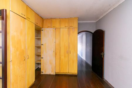 Casa à venda com 240m², 5 quartos e 2 vagas Casa à venda com 240m², 5 quartos e 2 vagasCasa 2 - Suíte