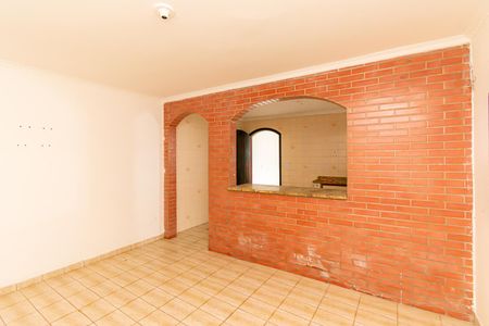 Sala de casa à venda com 5 quartos, 240m² em Jardim Iva, São Paulo