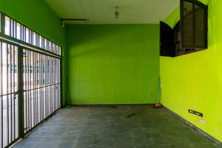 Casa à venda com 240m², 5 quartos e 2 vagas Casa à venda com 240m², 5 quartos e 2 vagasGaragem