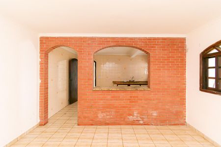 Sala de casa à venda com 5 quartos, 240m² em Jardim Iva, São Paulo