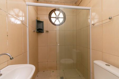 Casa à venda com 240m², 5 quartos e 2 vagas Casa à venda com 240m², 5 quartos e 2 vagasBanheiro da Suíte