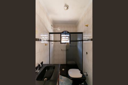 Casa à venda com 240m², 5 quartos e 2 vagas Casa à venda com 240m², 5 quartos e 2 vagasCasa 2 - Banheiro da Suíte