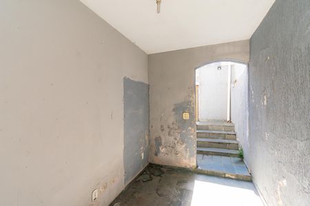 Casa à venda com 240m², 5 quartos e 2 vagas Casa à venda com 240m², 5 quartos e 2 vagasHall de entrada