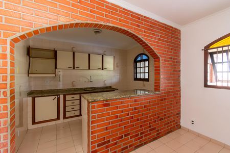 Casa à venda com 240m², 5 quartos e 2 vagas Casa à venda com 240m², 5 quartos e 2 vagasCozinha - Copa