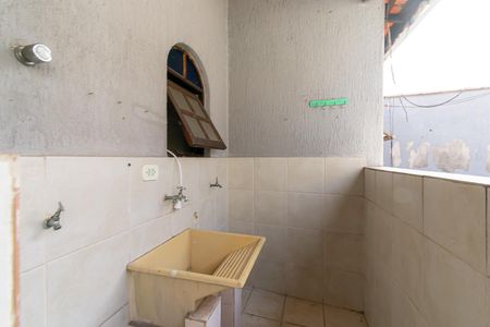 Casa à venda com 240m², 5 quartos e 2 vagas Casa à venda com 240m², 5 quartos e 2 vagasCasa 2 - Área de Serviço