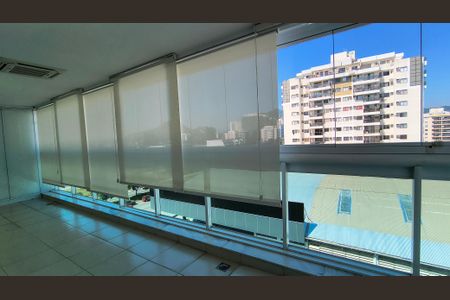 Varanda de apartamento para alugar com 2 quartos, 70m² em Barra da Tijuca, Rio de Janeiro