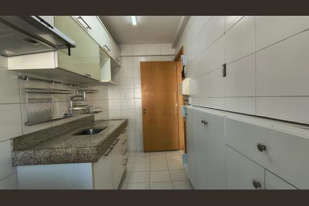 Apartamento à venda com 70m², 2 quartos e 1 vaga Apartamento à venda com 70m², 2 quartos e 1 vagaCozinha e Área de Serviço