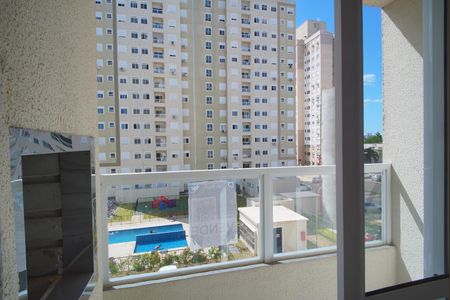 Sala - Varanda de apartamento para alugar com 2 quartos, 43m² em Humaitá, Porto Alegre