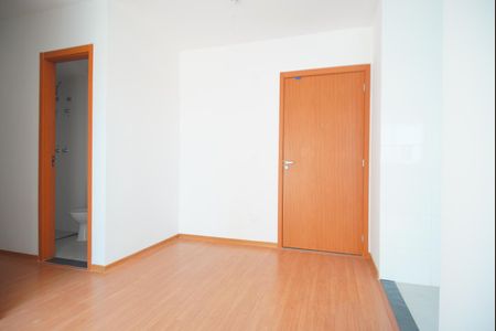 Sala de apartamento para alugar com 2 quartos, 43m² em Humaitá, Porto Alegre