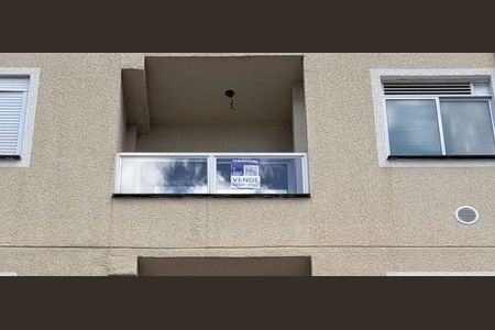 Apartamento para alugar com 43m², 2 quartos e 1 vagaAdesivo