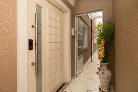 Casa à venda com 180m², 3 quartos e 3 vagasEntrada Social