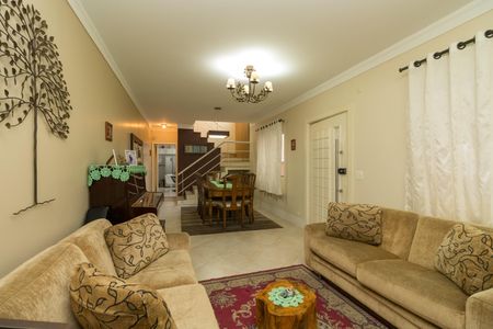 Casa à venda com 180m², 3 quartos e 3 vagasSala