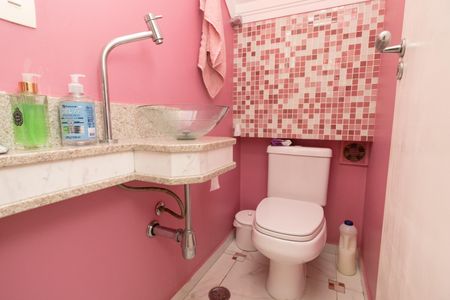 Casa à venda com 180m², 3 quartos e 3 vagasLavabo