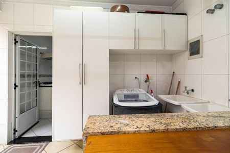 Casa à venda com 180m², 3 quartos e 3 vagasÁrea de Serviço