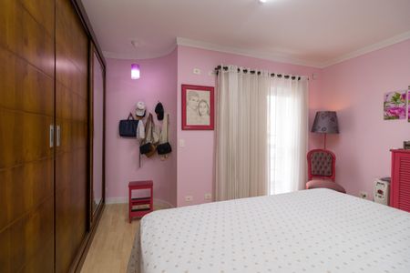 Casa à venda com 180m², 3 quartos e 3 vagasSuíte 1