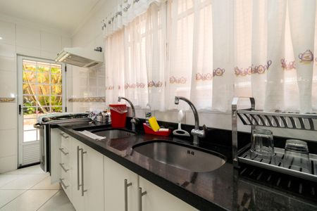 Casa à venda com 180m², 3 quartos e 3 vagasCozinha