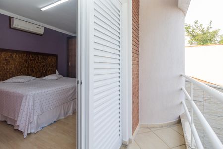 Casa à venda com 180m², 3 quartos e 3 vagasSuíte 1 varanda