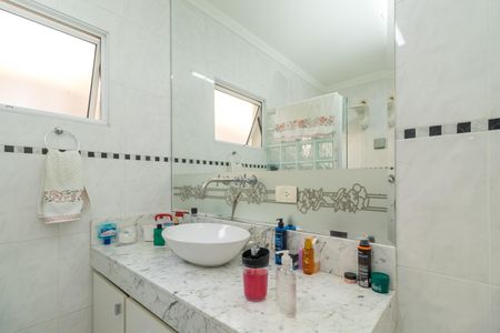 Casa à venda com 180m², 3 quartos e 3 vagasBanheiro da Suíte 1