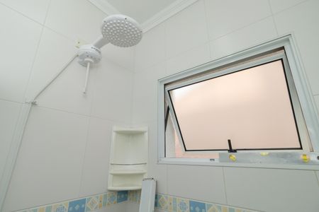 Casa à venda com 180m², 3 quartos e 3 vagasBanheiro da Suíte 2