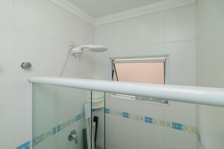 Casa à venda com 180m², 3 quartos e 3 vagasBanheiro da Suíte 2