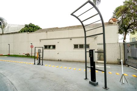 Apartamento à venda com 48m², 2 quartos e 1 vaga Apartamento à venda com 48m², 2 quartos e 1 vagaEntrada garagem