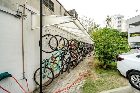 Apartamento à venda com 48m², 2 quartos e 1 vaga Apartamento à venda com 48m², 2 quartos e 1 vagaBicicletário