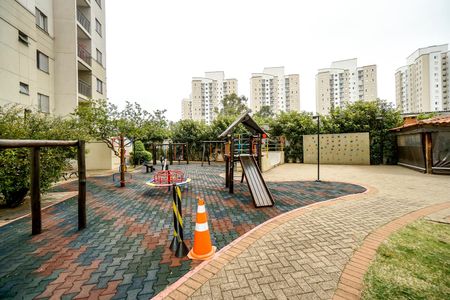 Apartamento à venda com 48m², 2 quartos e 1 vaga Apartamento à venda com 48m², 2 quartos e 1 vagaPlayground