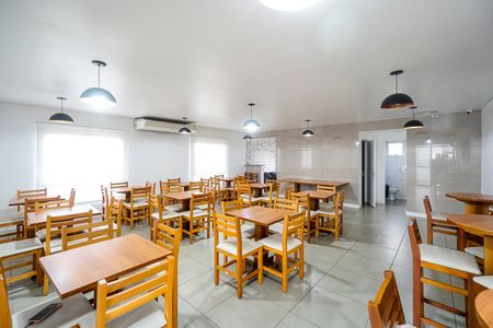 Apartamento à venda com 48m², 2 quartos e 1 vaga Apartamento à venda com 48m², 2 quartos e 1 vagaSalão de festas