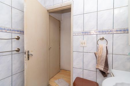 Casa à venda com 140m², 3 quartos e 2 vagasBanheiro 1