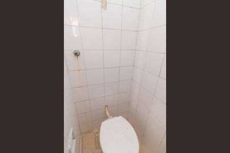Casa à venda com 140m², 3 quartos e 2 vagasBanheiro 2