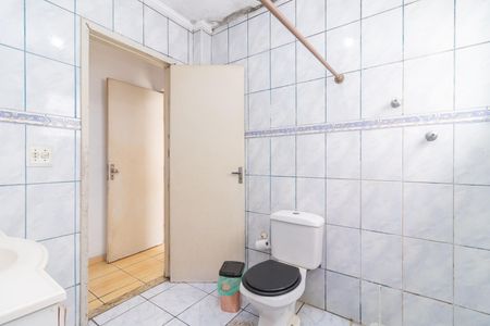 Casa à venda com 140m², 3 quartos e 2 vagasBanheiro da Suíte