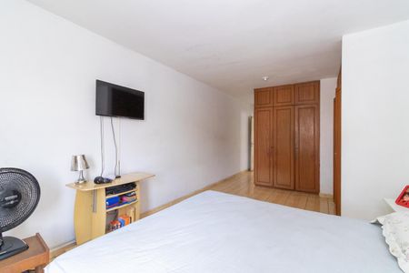 Casa à venda com 140m², 3 quartos e 2 vagasSuíte