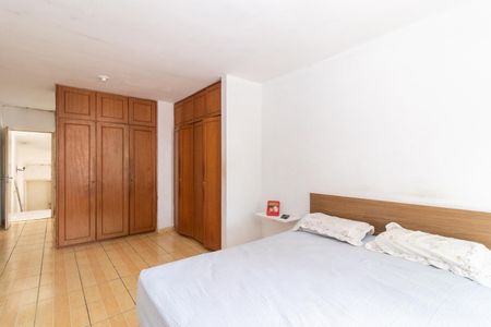 Casa à venda com 140m², 3 quartos e 2 vagasSuíte