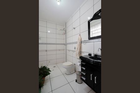 Casa à venda com 113m², 4 quartos e 3 vagasBanheiro 1